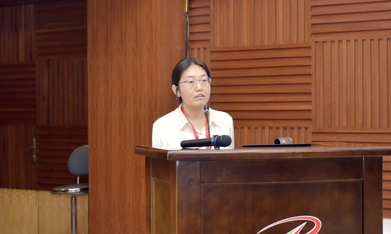 金拉霸副总工程师 张倩暄.jpg